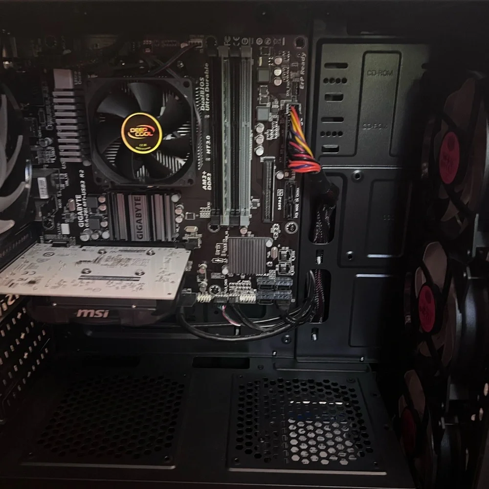 CyberPower gaming pc for beginners or you could use it as a regular computer.
